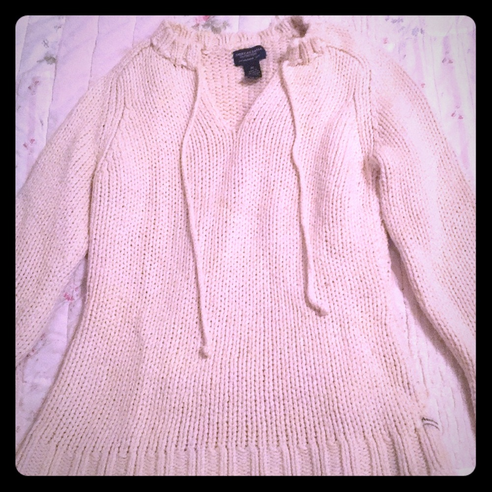 Cream colored American Eagle sweater